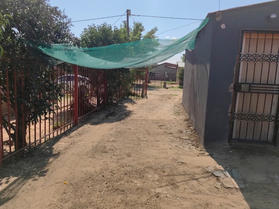2 Bedroom Property for Sale in Chris Hani Free State